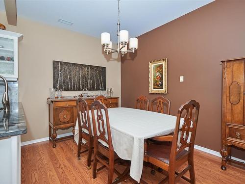 205 253 Pioneer Drive, Thunder Bay, ON - Indoor Photo Showing Dining Room