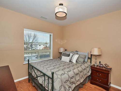 205 253 Pioneer Drive, Thunder Bay, ON - Indoor Photo Showing Bedroom