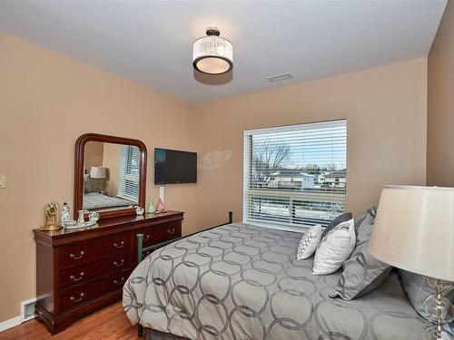 205 253 Pioneer Drive, Thunder Bay, ON - Indoor Photo Showing Bedroom