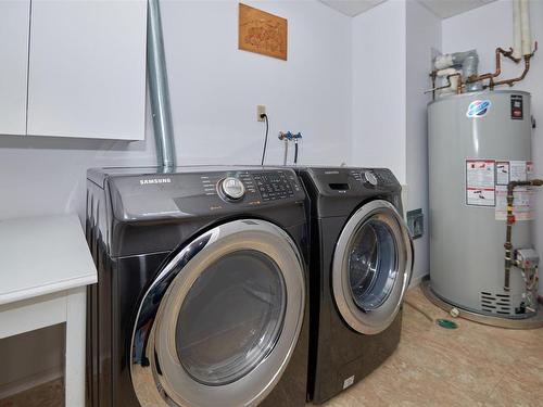 205 253 Pioneer Drive, Thunder Bay, ON - Indoor Photo Showing Laundry Room