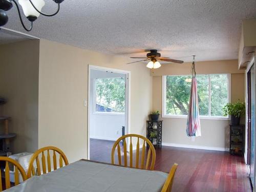 1533 Valleyview Cres, Cache Creek, BC - Indoor Photo Showing Dining Room