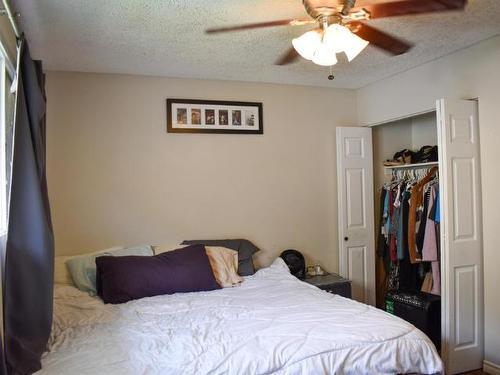 1533 Valleyview Cres, Cache Creek, BC - Indoor Photo Showing Bedroom