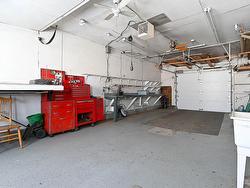 Garage - 