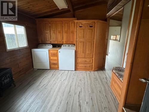 8945 Thuya Creek Road, Little Fort, BC - Indoor Photo Showing Laundry Room