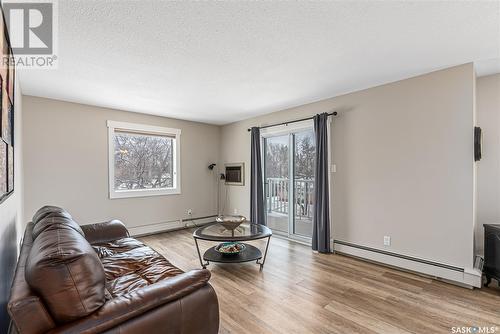 204 2405 1St Avenue W, Prince Albert, SK - Indoor Photo Showing Living Room