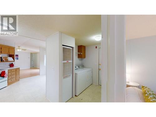 4 3642 Hilborn Road, Quesnel, BC - Indoor Photo Showing Laundry Room