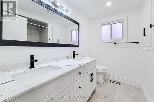 211 Dunsdon St, Brantford, ON - Indoor Photo Showing Bathroom