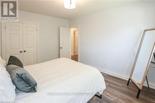 261 Vine Street, St. Catharines, ON - Indoor Photo Showing Bedroom