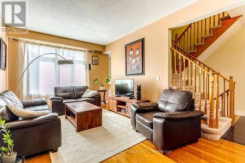 3067 Joel Kerbel Place, Mississauga, ON - Indoor Photo Showing Living Room