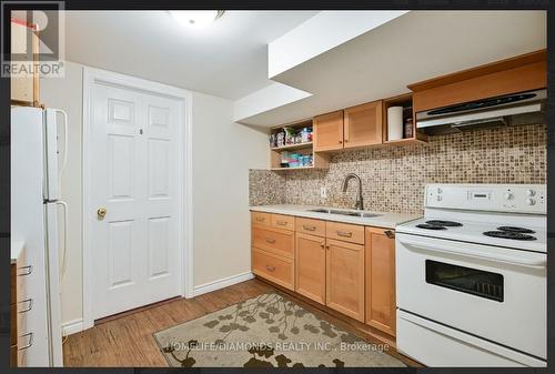 544 First Ave, Welland, ON - Indoor Photo Showing Kitchen With Double Sink