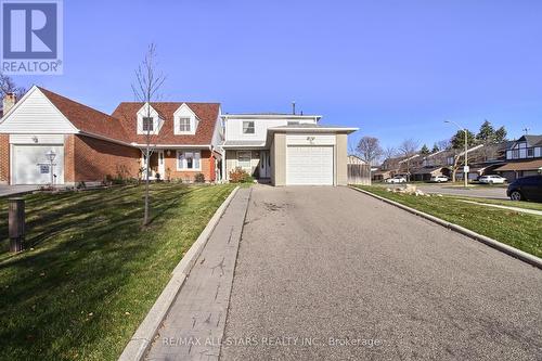 2 Chelsea Road, Markham, ON - Outdoor