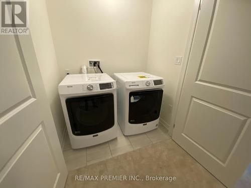 90 Honey Crisp Lane, Clarington, ON - Indoor Photo Showing Laundry Room