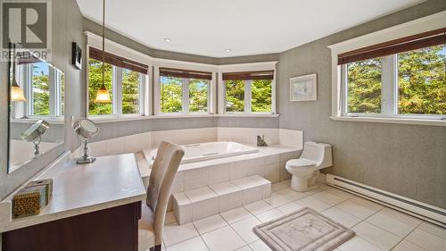 40-44 Summit Drive, Paradise, NL - Indoor Photo Showing Bathroom