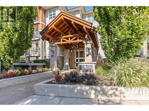 1093 Sunset Drive Unit# 310, Kelowna, BC - Outdoor With Facade