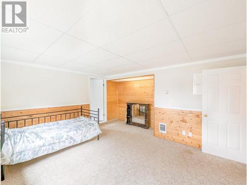 4827 Kitwanga Drive, 108 Mile Ranch, BC - Indoor Photo Showing Bedroom
