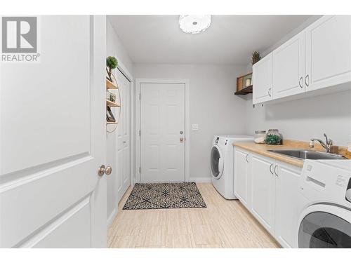 2106 Bernau Court, Lake Country, BC - Indoor Photo Showing Laundry Room