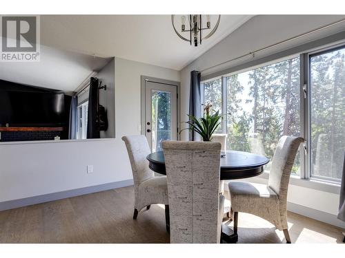 2910 Sandberg Road, West Kelowna, BC - Indoor Photo Showing Dining Room