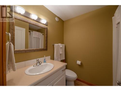 169 Clearview Crescent Unit# B, Penticton, BC - Indoor Photo Showing Bathroom