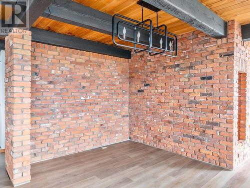 851 3 Avenue Ne, Salmon Arm, BC - Indoor Photo Showing Other Room