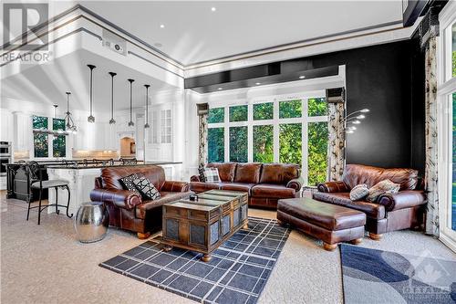 2584 Woods Street, Rockland, ON - Indoor Photo Showing Living Room