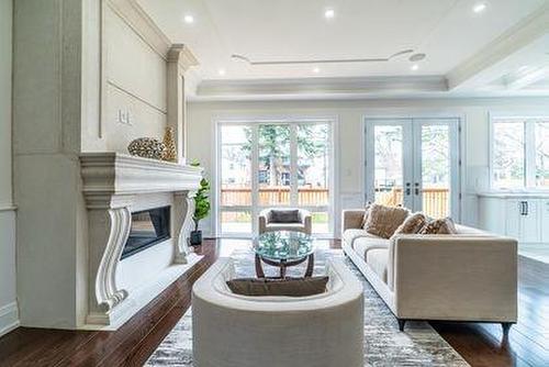 34 Brooklawn Avenue, Toronto, ON - Indoor Photo Showing Living Room With Fireplace