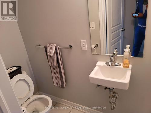 104 - 2 Anchorage Crescent, Collingwood, ON - Indoor Photo Showing Bathroom