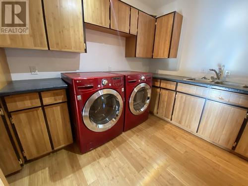 4718 Mcconnell Avenue, Terrace, BC - Indoor Photo Showing Laundry Room