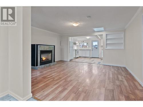 424 Nelson Avenue, Penticton, BC - Indoor With Fireplace