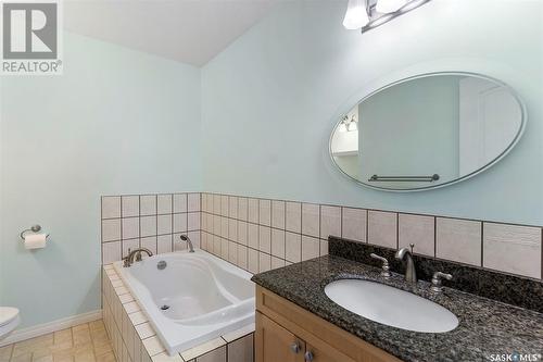 5 Westby Place, Watrous, SK - Indoor Photo Showing Bathroom
