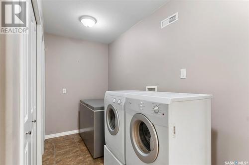 5 Westby Place, Watrous, SK - Indoor Photo Showing Laundry Room