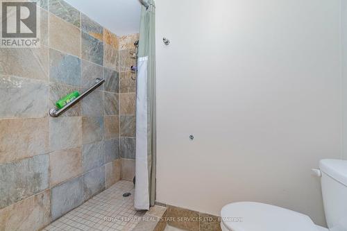 710 - 2045 Lake Shore Boulevard W, Toronto, ON - Indoor Photo Showing Bathroom