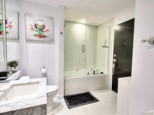 Bathroom - 804-221 Rue St-Jacques, Montréal (Ville-Marie), QC - Indoor Photo Showing Bathroom