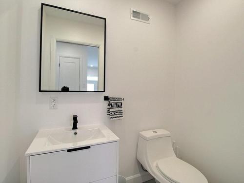 Salle d'eau - 6028 Rue Jolin, Rouyn-Noranda, QC - Indoor Photo Showing Bathroom