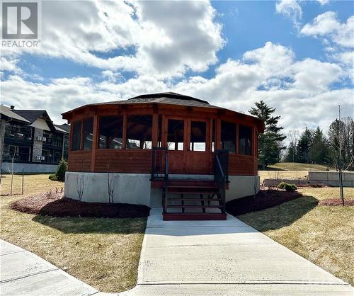 306 Masters Lane Unit#285, Rockland, ON - Outdoor