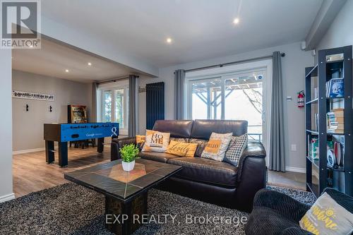 1280 Black Beach Lane, Ramara, ON - Indoor Photo Showing Living Room