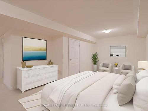 3915 Koenig Rd, Burlington, ON - Indoor Photo Showing Bedroom