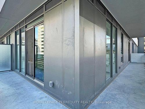 602-2221 Yonge St, Toronto, ON - Outdoor With Balcony With Exterior