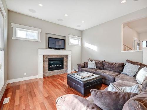 232 Murtle Cres, Clearwater, BC - Indoor Photo Showing Living Room With Fireplace