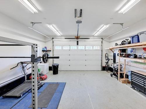 232 Murtle Cres, Clearwater, BC - Indoor Photo Showing Garage