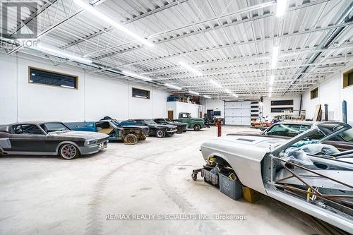 4490 Henderson Rd, Milton, ON - Indoor Photo Showing Garage
