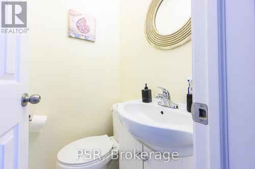38 Princess St, Hamilton, ON - Indoor Photo Showing Bathroom