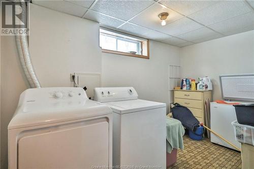 77 Smith, Shediac, NB - Indoor Photo Showing Laundry Room