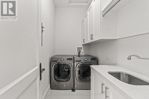 18 Parker Ave, Richmond Hill, ON - Indoor Photo Showing Laundry Room