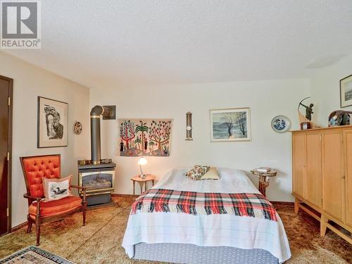 4862 Pierreroy Crescent, 108 Mile Ranch, BC - Indoor Photo Showing Bedroom