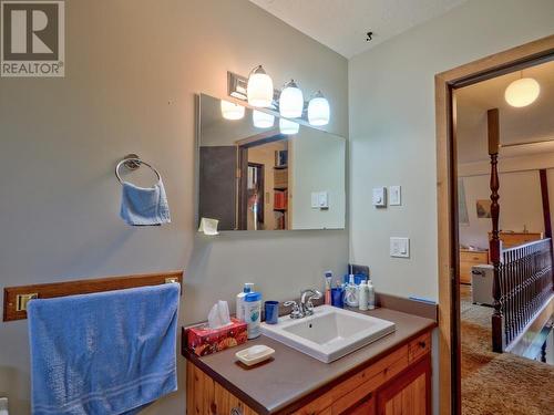 4862 Pierreroy Crescent, 108 Mile Ranch, BC - Indoor Photo Showing Bathroom