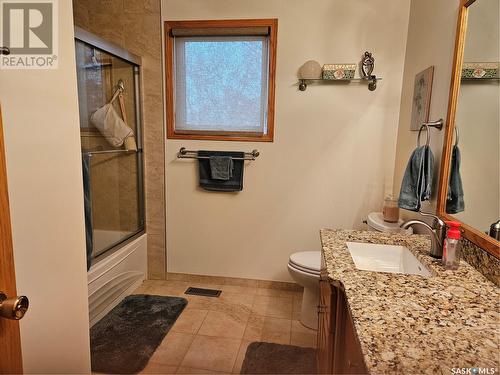 721 Toothill Street, Regina, SK - Indoor Photo Showing Bathroom