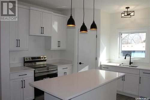 67 Cooper Crescent, Regina, SK - Indoor Photo Showing Kitchen With Upgraded Kitchen