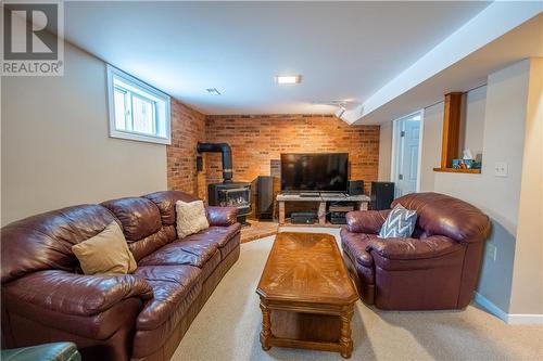 1610 Grant Avenue, Cornwall, ON - Indoor Photo Showing Living Room With Fireplace