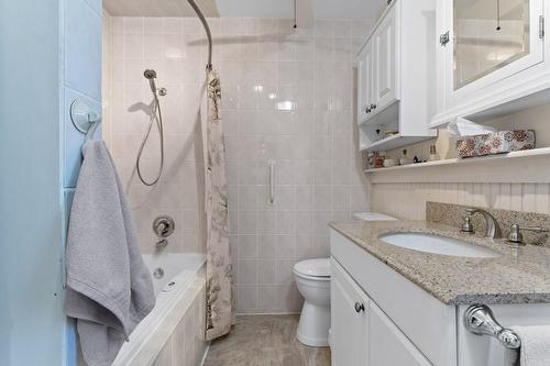 8069 # 3 Highway W, Haldimand County, ON - Indoor Photo Showing Bathroom