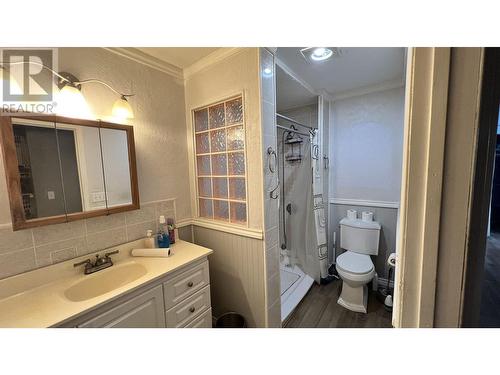 3024 Keldon Road, Lac La Hache, BC - Indoor Photo Showing Bathroom